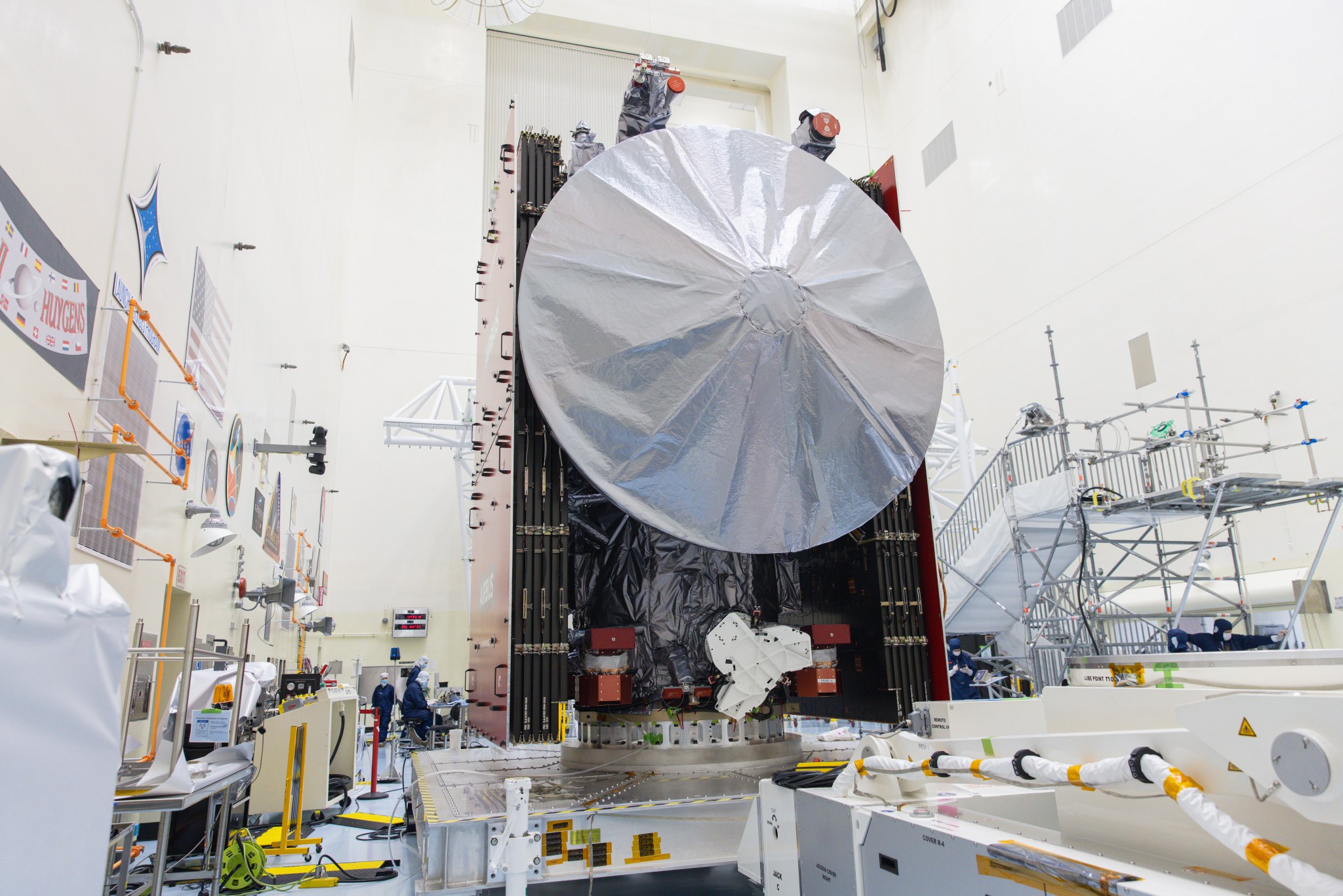 Technicians Work to Prepare Europa Clipper for Propellant Loading