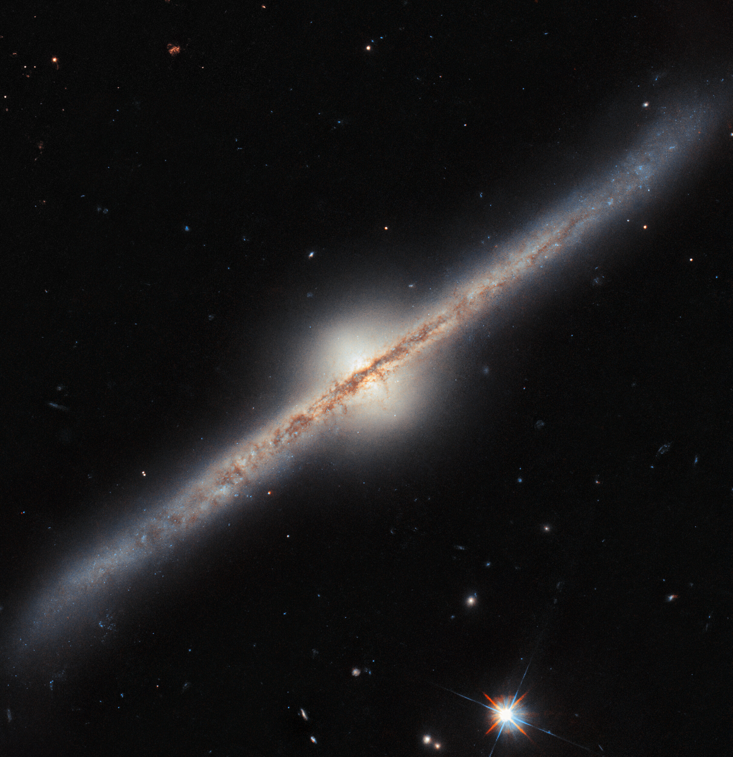 Hubble Captures an Edge-On Spiral with Curve Appeal